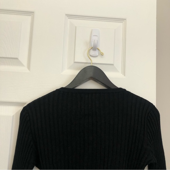 UNIF X Urban Outfitters Ribbed Cropped Henley Crop Long Sleeve Top in Black M/L - Picture 6 of 14